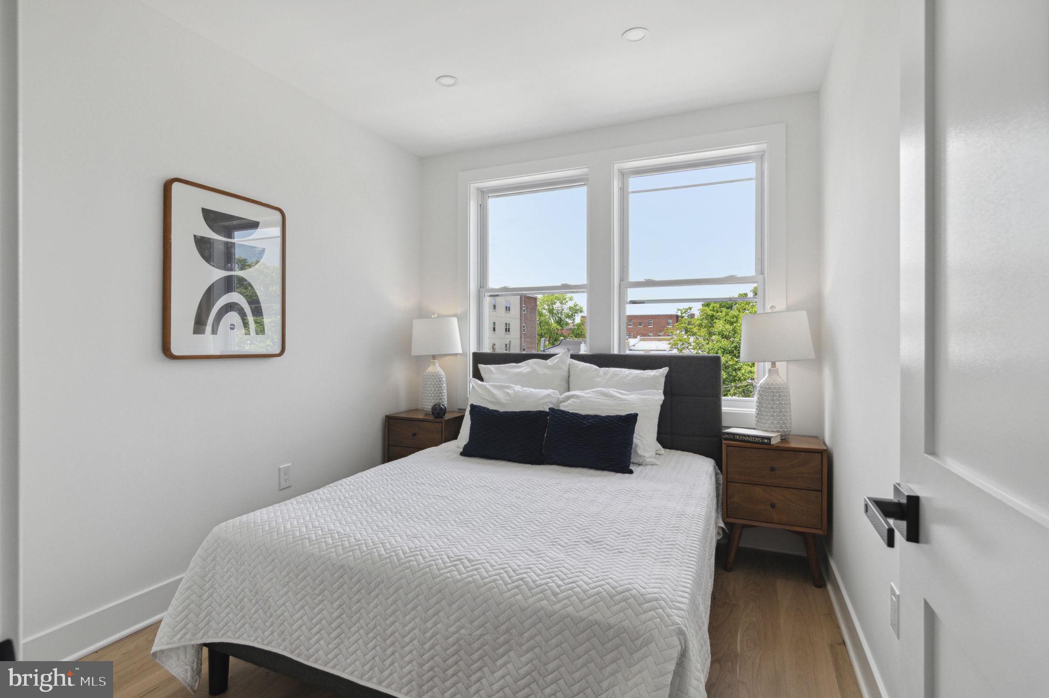 913 Emerson Street Northwest Washington, DC 20011 - Photo 19 of 37