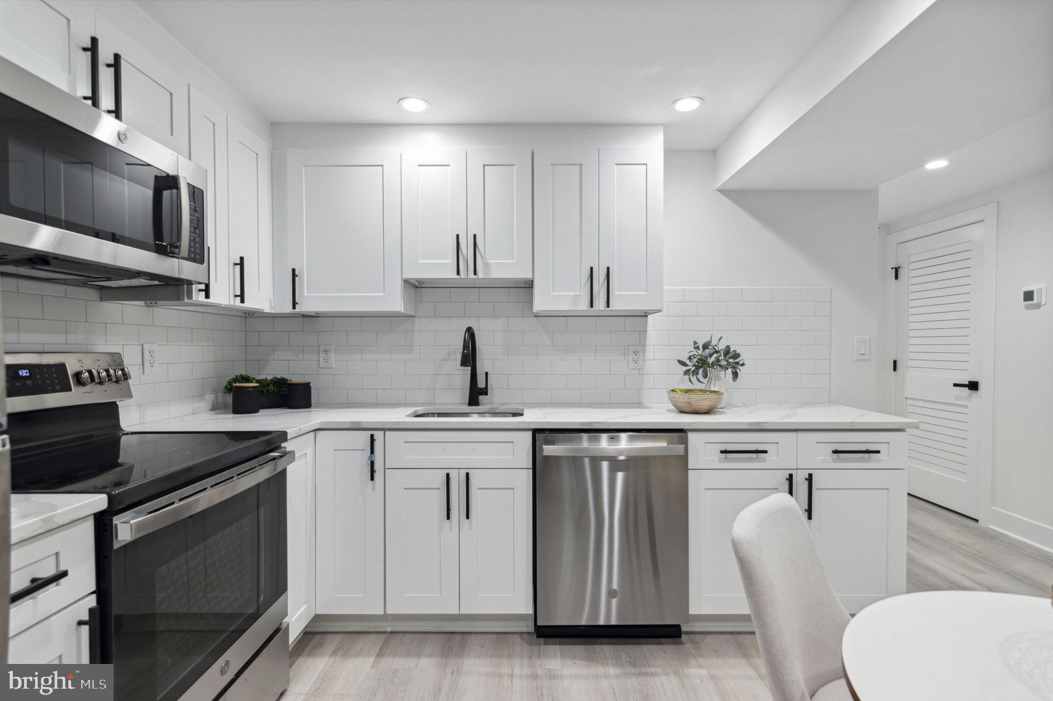 913 Emerson Street Northwest Washington, DC 20011 - Photo 26 of 37