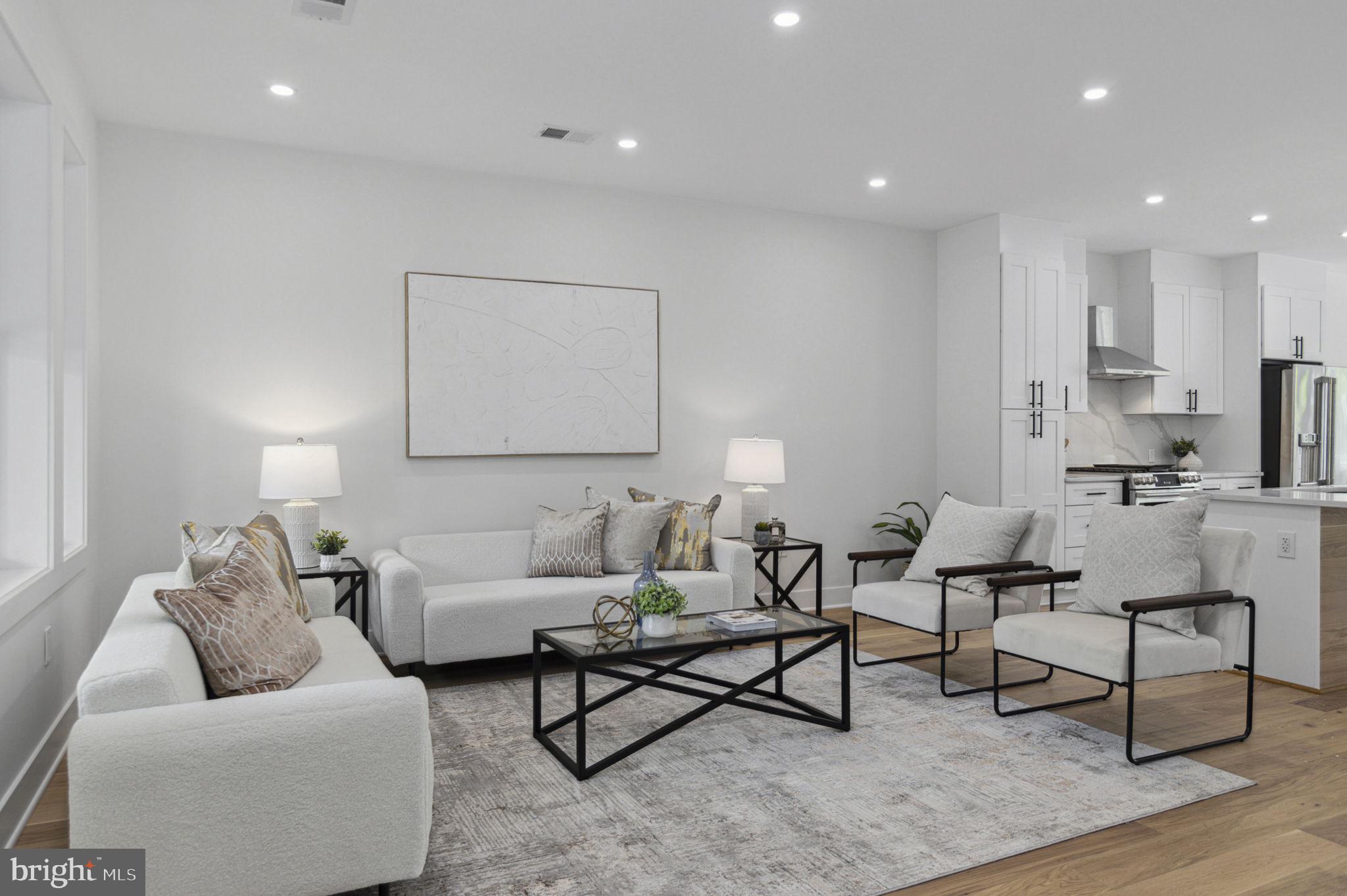 913 Emerson Street Northwest Washington, DC 20011 - Photo 4 of 37