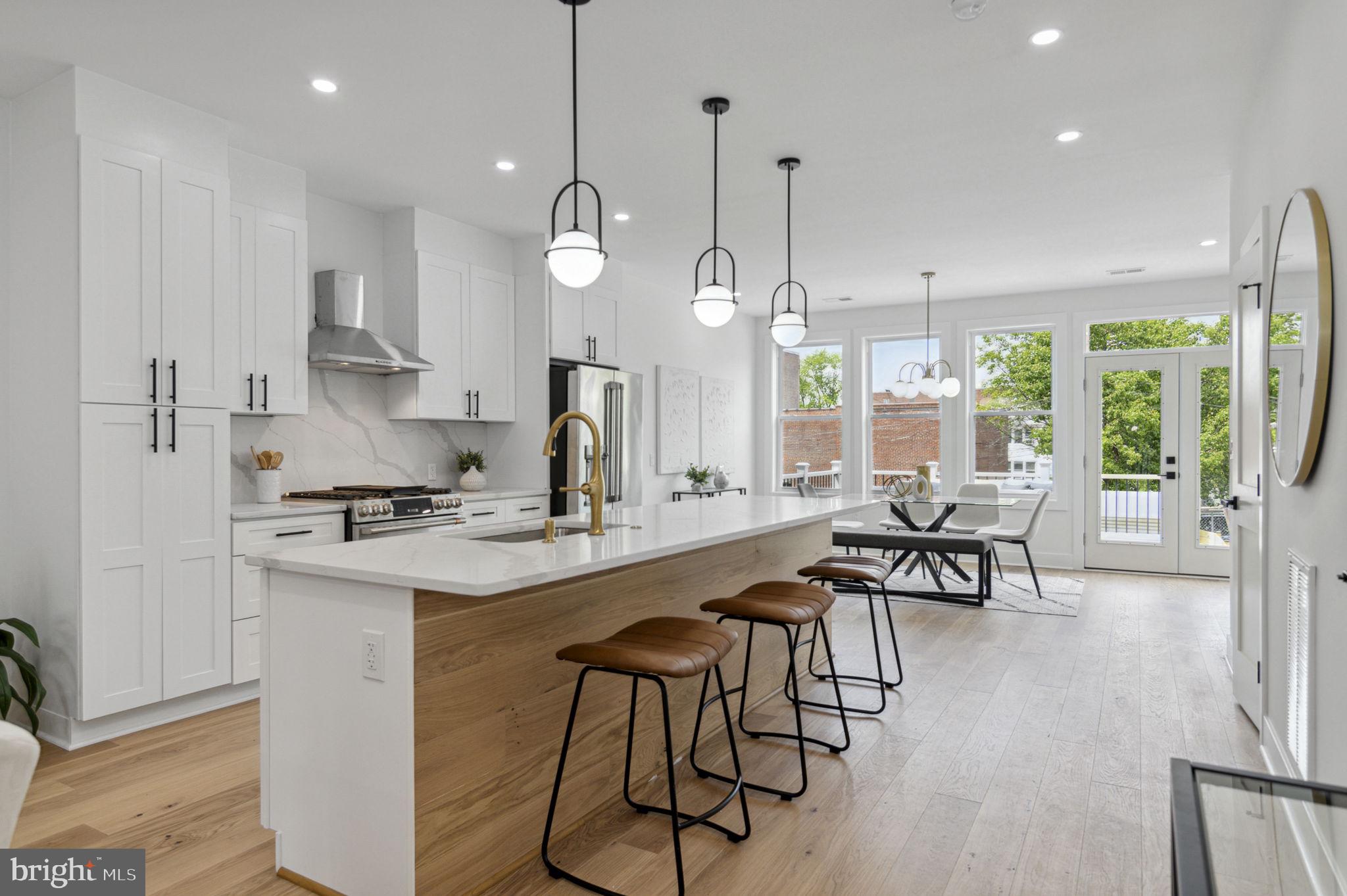 913 Emerson Street Northwest Washington, DC 20011 - Photo 6 of 37