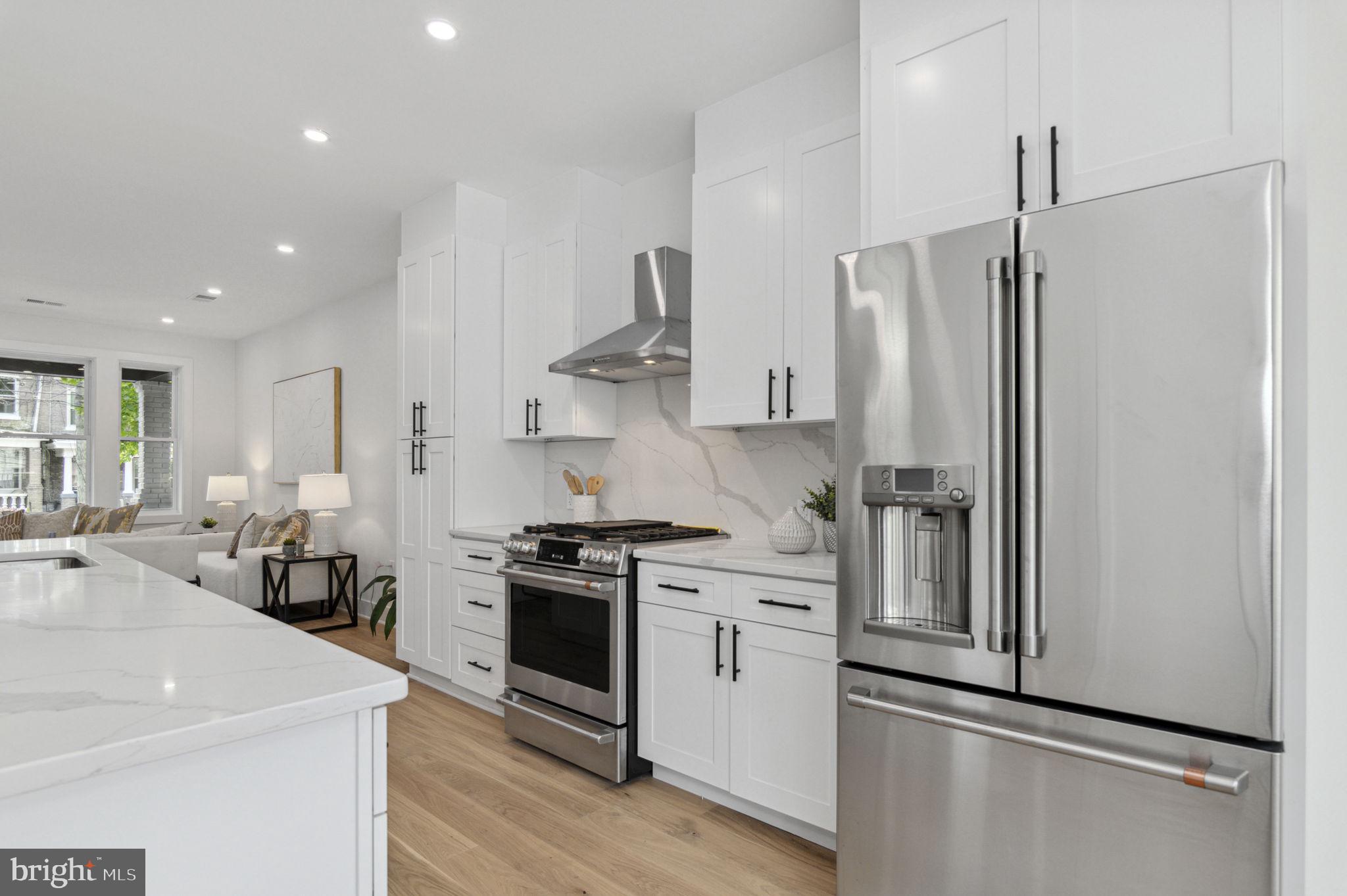 913 Emerson Street Northwest Washington, DC 20011 - Photo 8 of 37