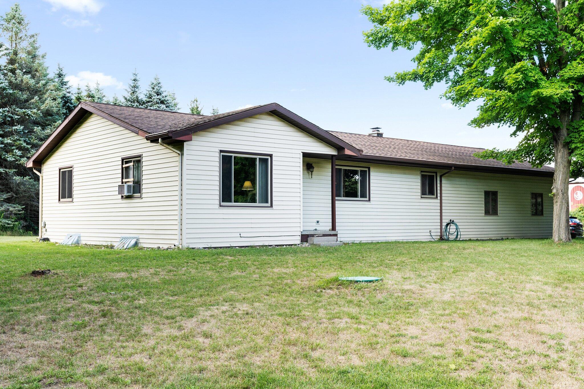 16378 Pierce Road Stanwood, MI 49346 - Photo 7 of 69 48-web-or-mls-DSC05902