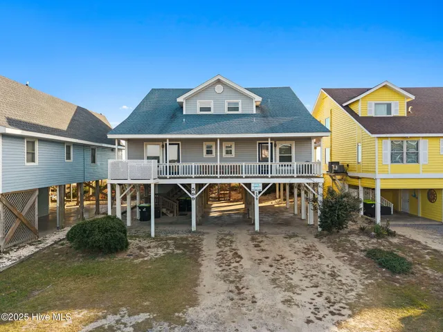$1,549,000 | 599 Ocean Boulevard West, Holden Beach, NC 28462