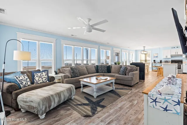 $1,549,000 | 599 Ocean Boulevard West, Holden Beach, NC 28462