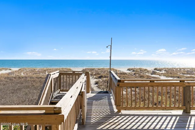 $1,549,000 | 599 Ocean Boulevard West, Holden Beach, NC 28462