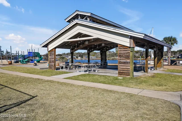 $1,549,000 | 599 Ocean Boulevard West, Holden Beach, NC 28462