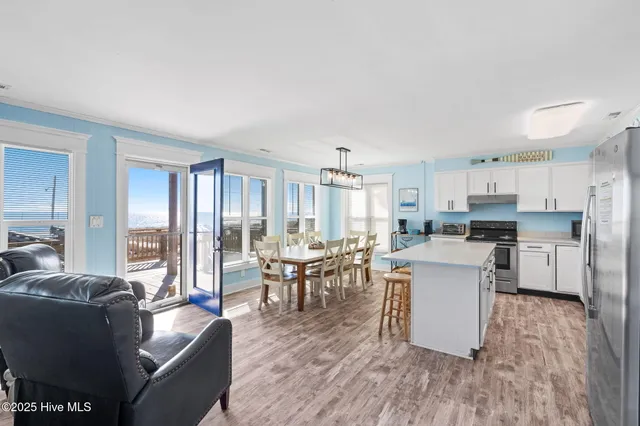 $1,549,000 | 599 Ocean Boulevard West, Holden Beach, NC 28462