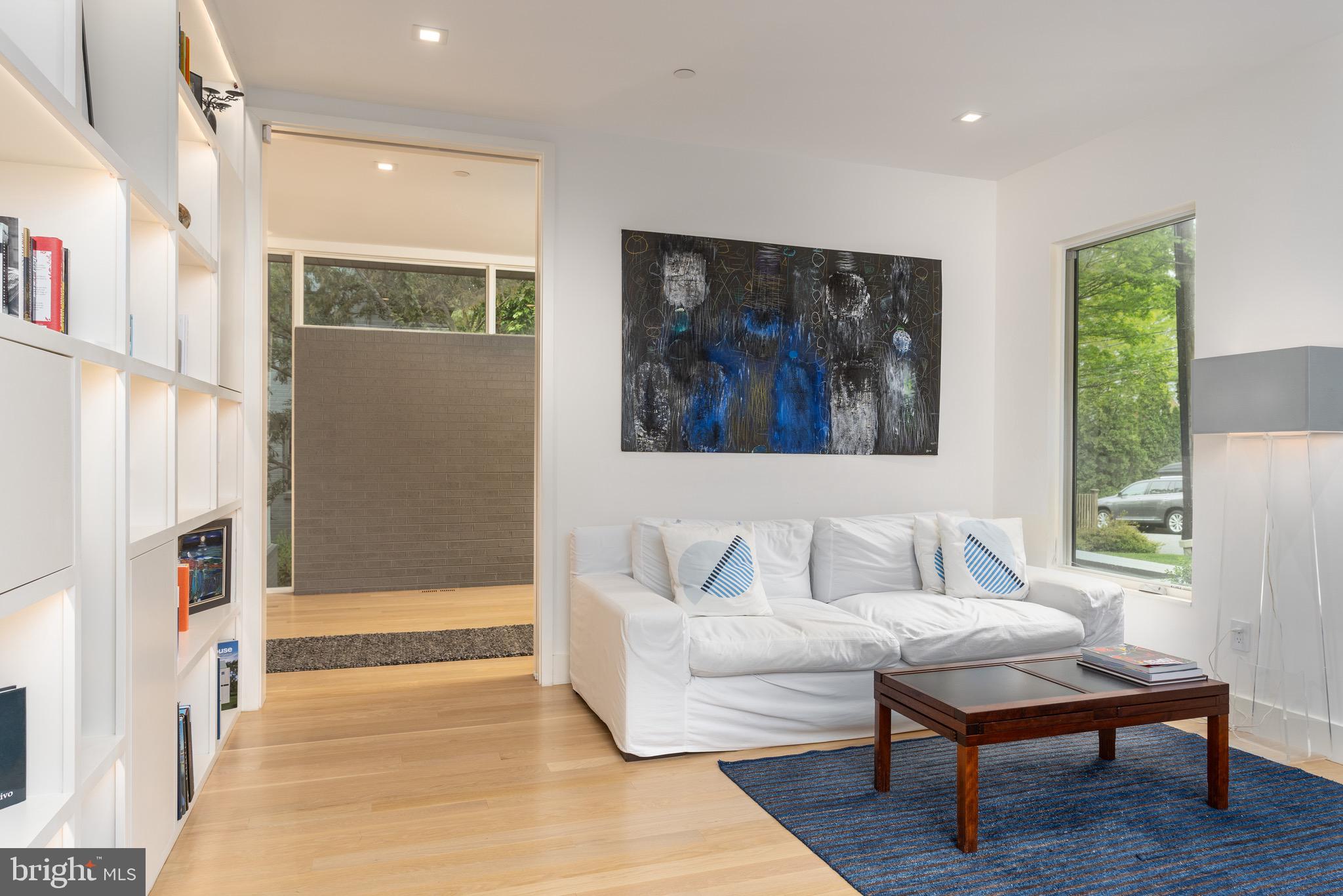 4834 W Street Northwest Washington, DC 20007 - Photo 17 of 36 Library