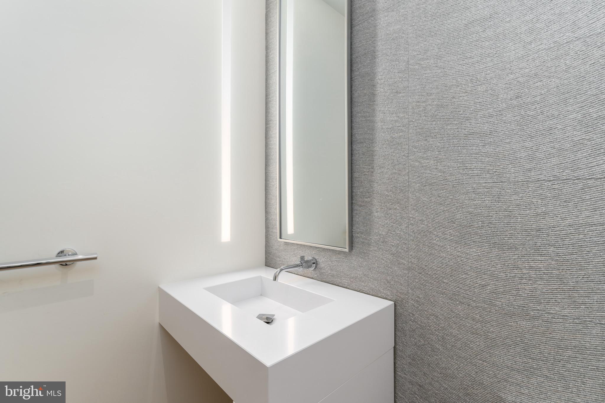 4834 W Street Northwest Washington, DC 20007 - Photo 18 of 36 Powder room