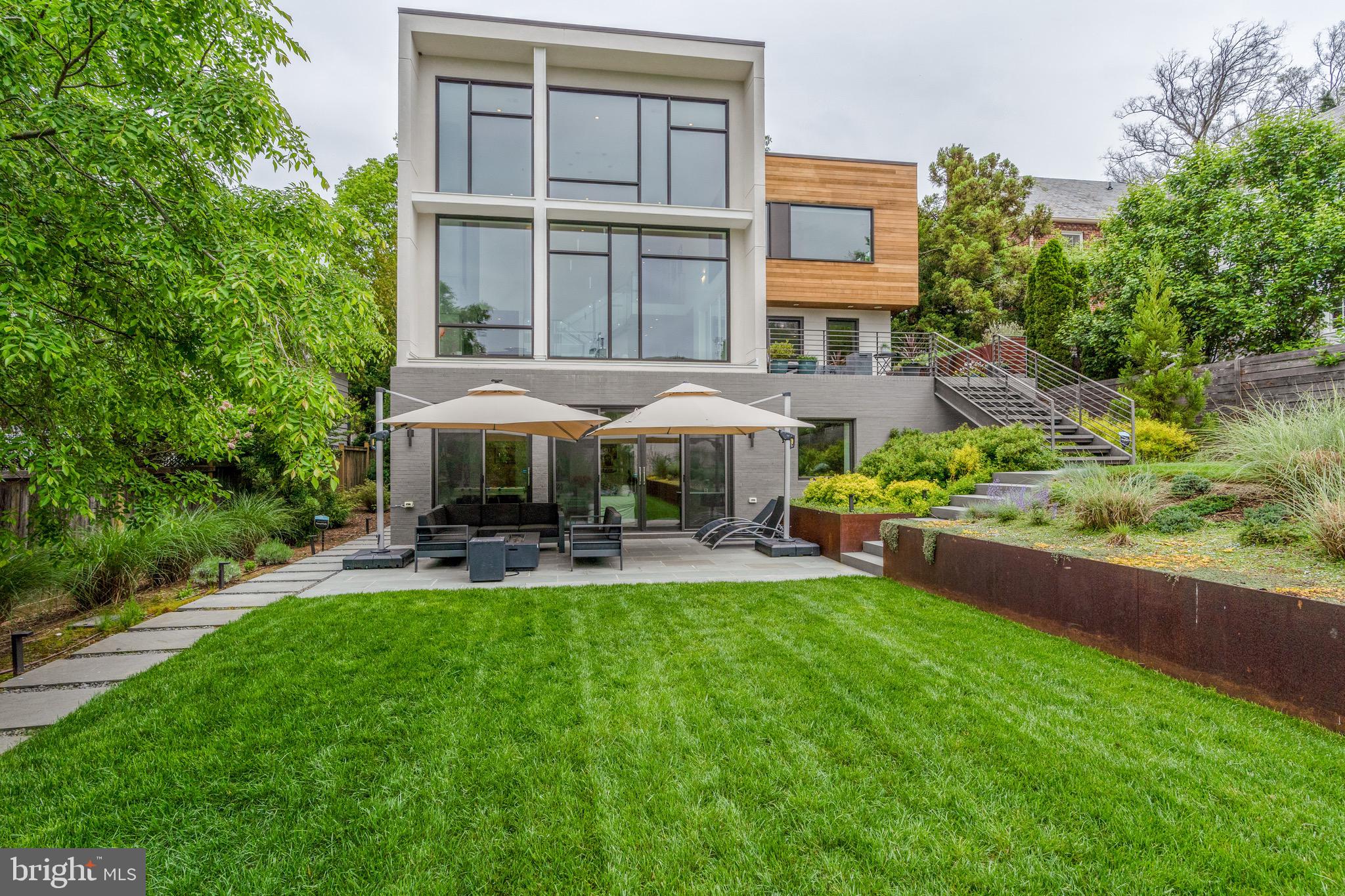 4834 W Street Northwest Washington, DC 20007 - Photo 27 of 36 Rear exterior