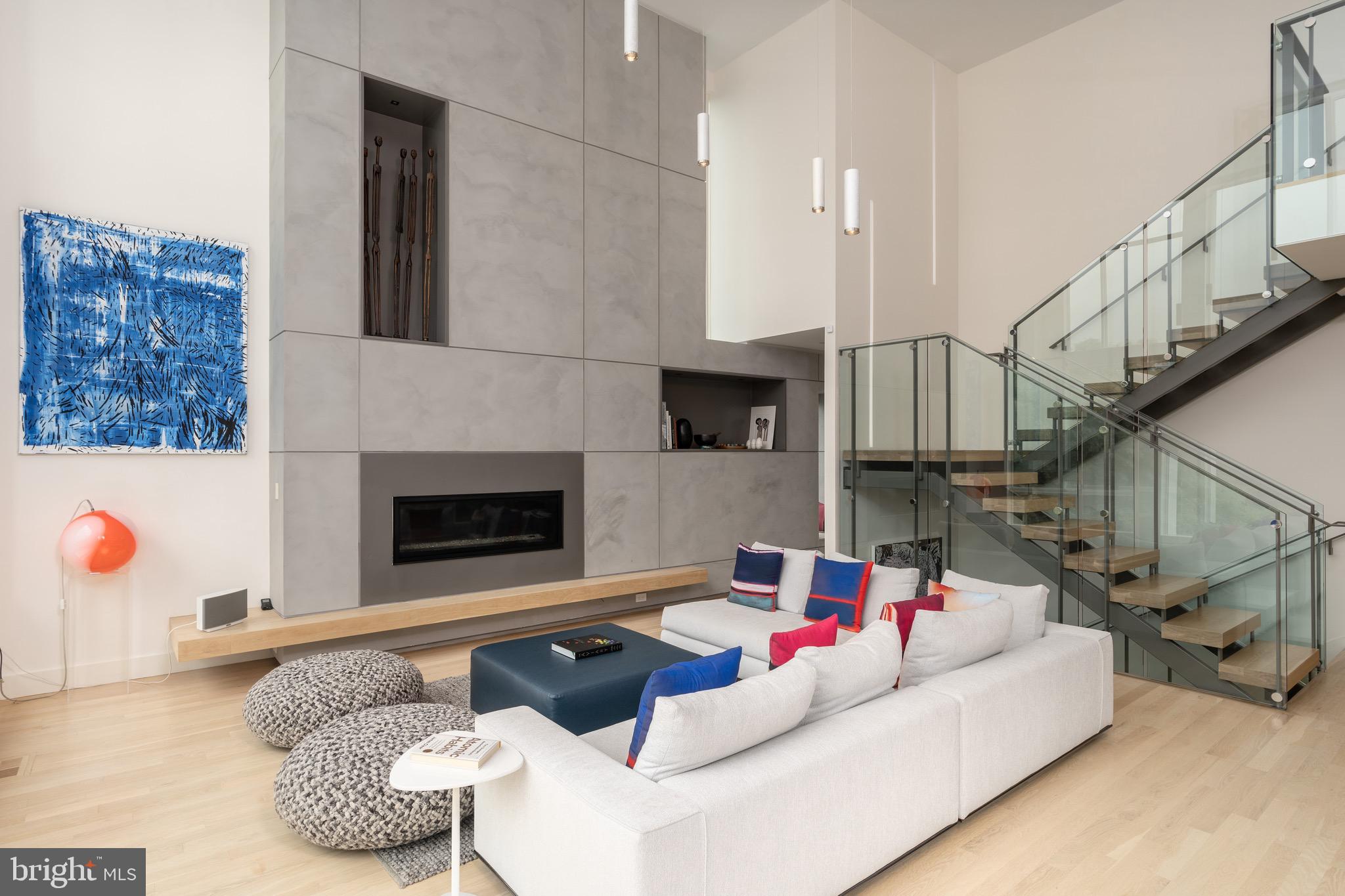 4834 W Street Northwest Washington, DC 20007 - Photo 5 of 36 Living room