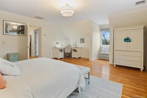 $1,680,000 | 230 Ridgecrest Road, Briarcliff Manor, NY 10510