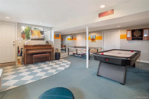 $1,680,000 | 230 Ridgecrest Road, Briarcliff Manor, NY 10510