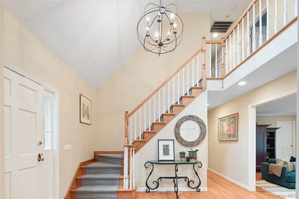 $1,680,000 | 230 Ridgecrest Road, Briarcliff Manor, NY 10510