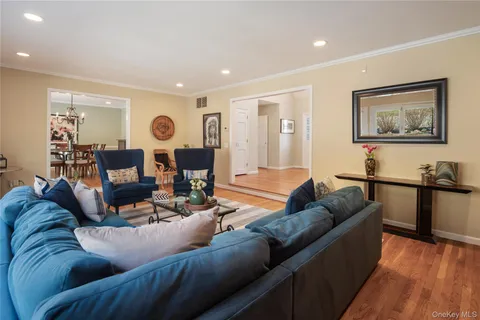 $1,680,000 | 230 Ridgecrest Road, Briarcliff Manor, NY 10510