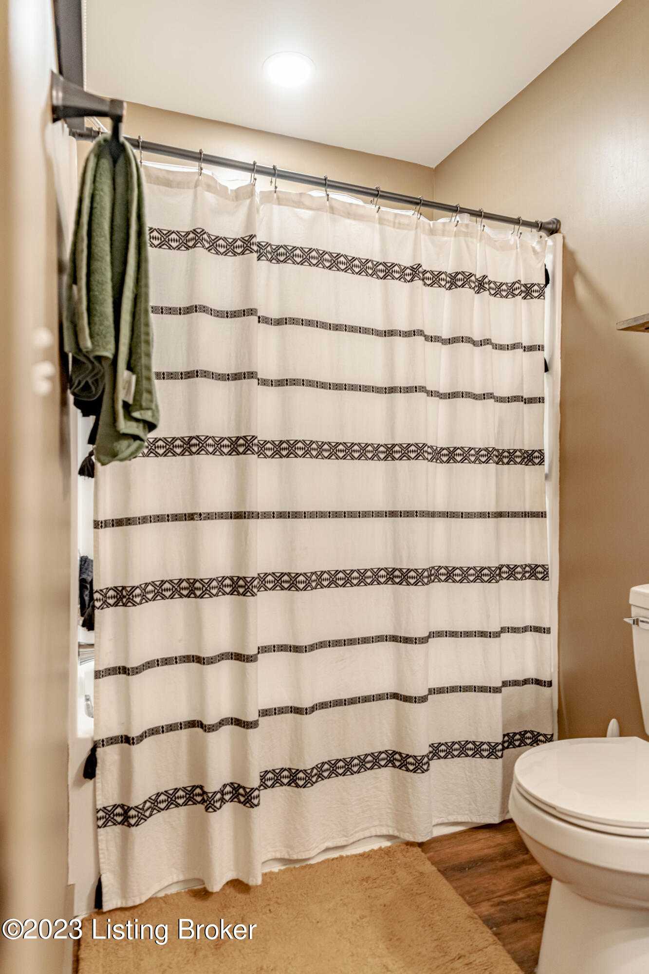 2185 McDowell Road Hodgenville, KY 42748 - Photo 53 of 90 Full Bathroom