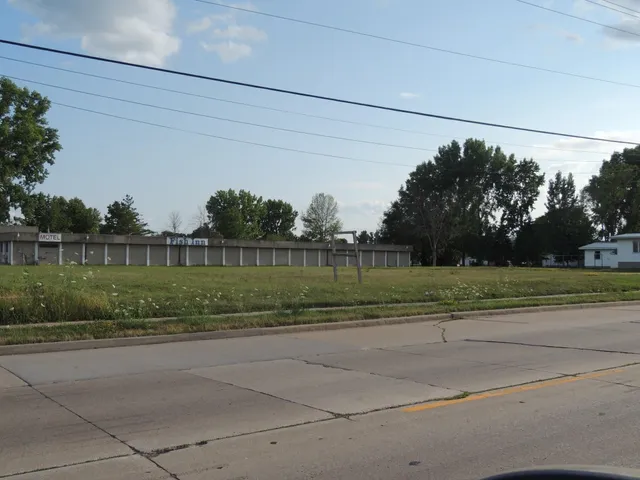 $109,900 | 1110 East Main Street, Omro, WI 54963