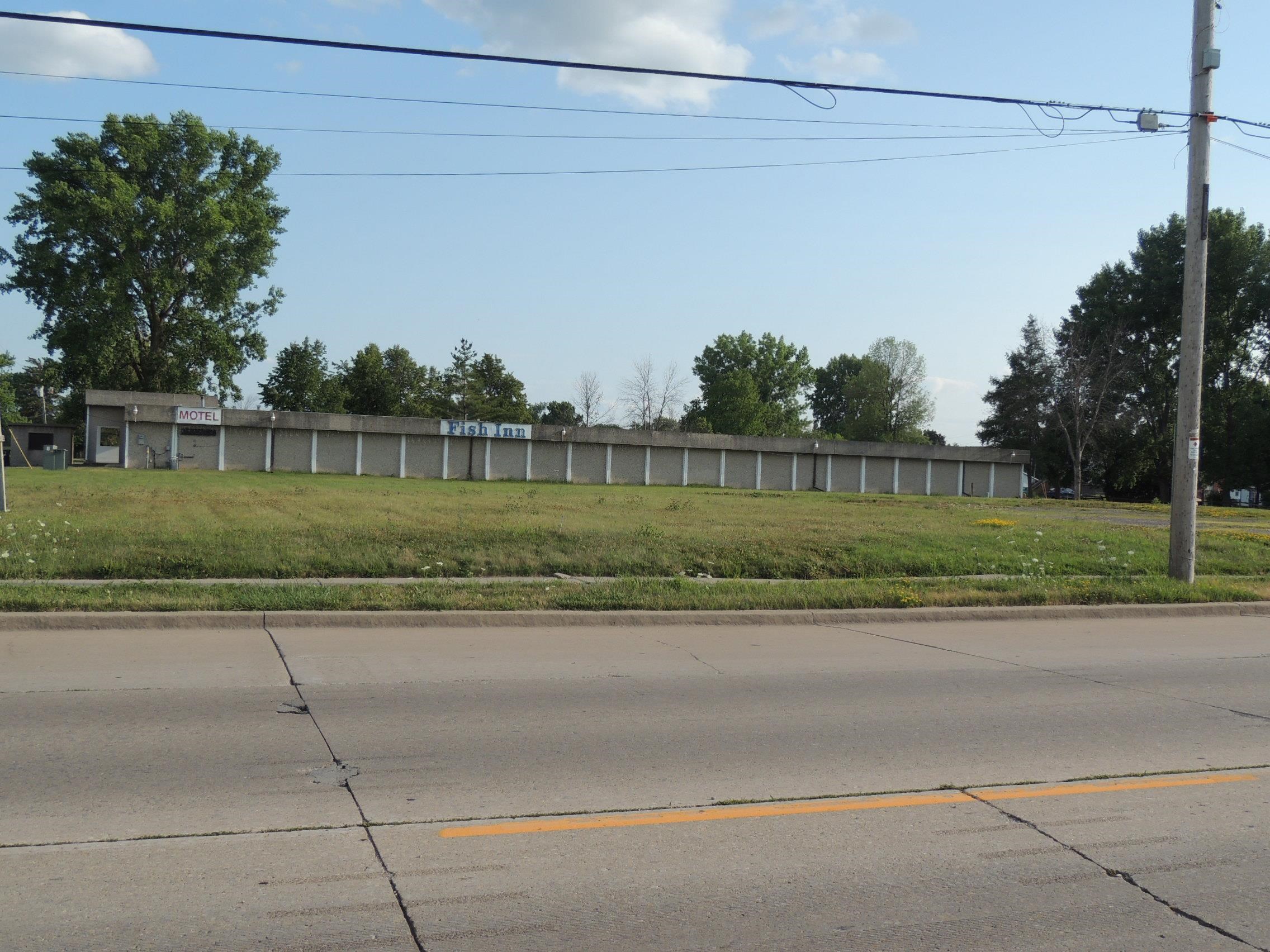 1110 East Main Street Omro, WI 54963 - Photo 4 of 5