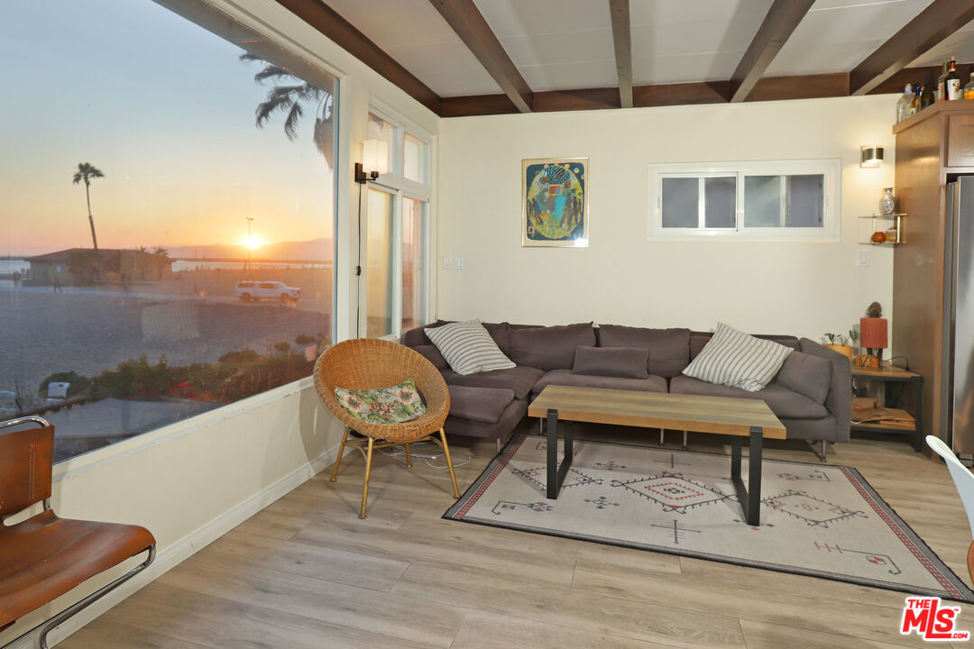 6947 Trolleyway South Playa del Rey, CA 90293 - Photo 12 of 35 Gallery Image 12
