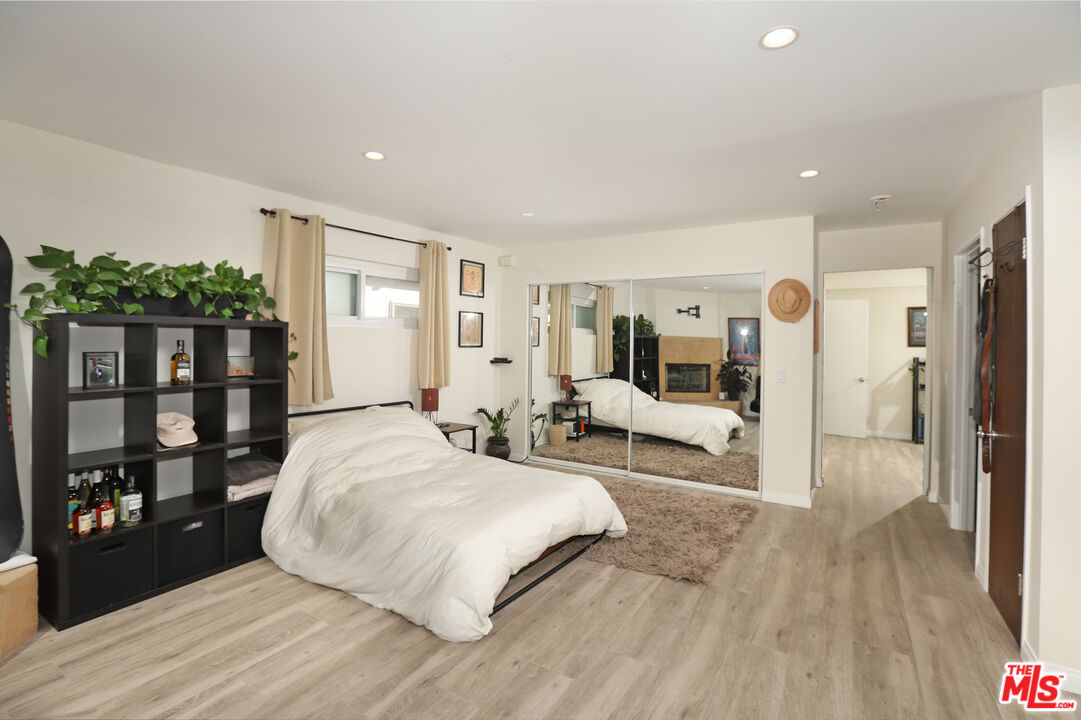 6947 Trolleyway South Playa del Rey, CA 90293 - Photo 16 of 35 Gallery Image 16