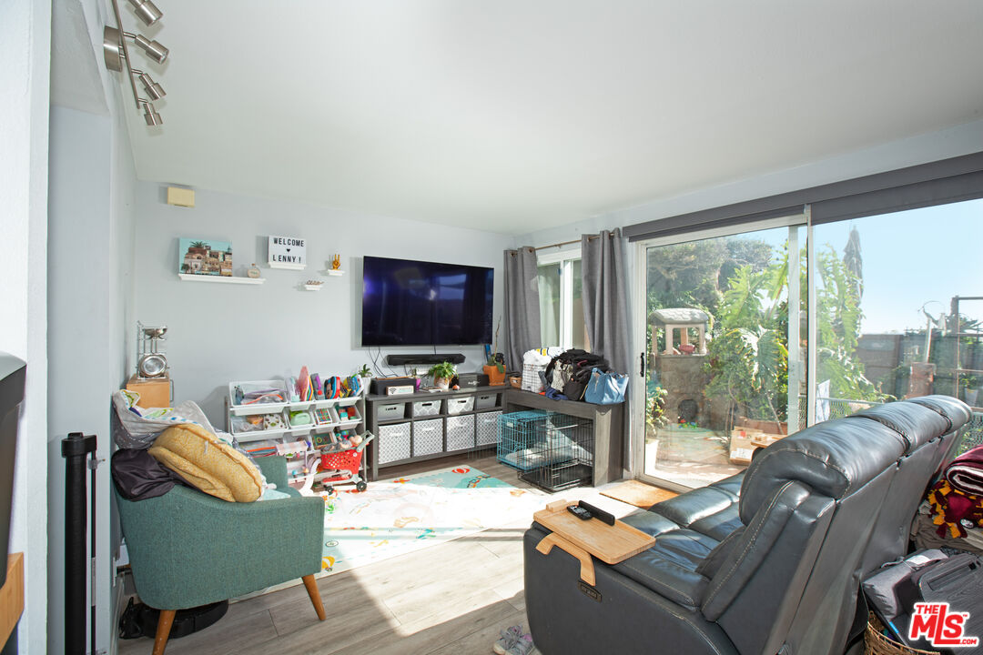 6947 Trolleyway South Playa del Rey, CA 90293 - Photo 24 of 35 Gallery Image 24