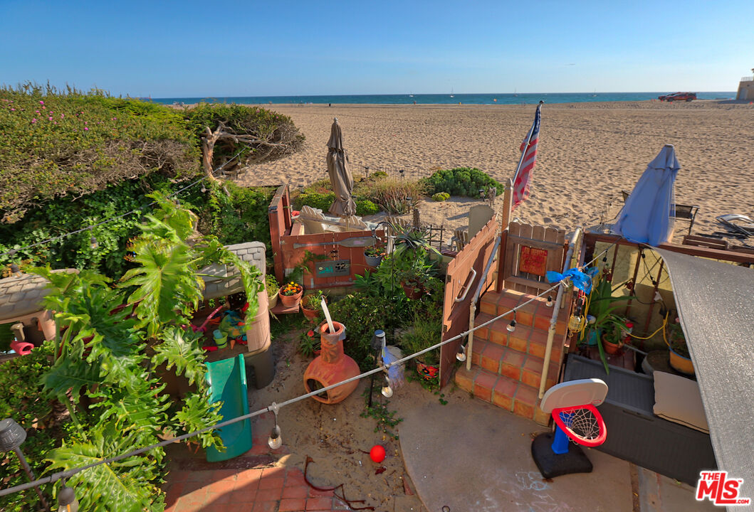 6947 Trolleyway South Playa del Rey, CA 90293 - Photo 27 of 35 Gallery Image 27