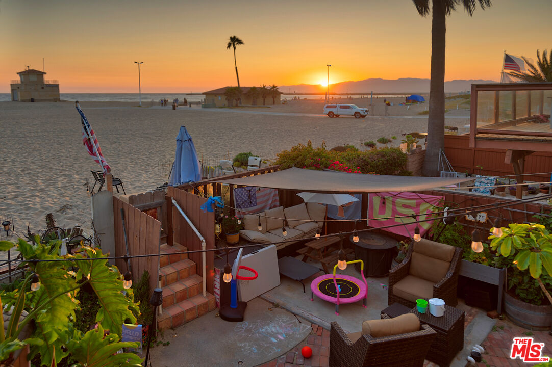 6947 Trolleyway South Playa del Rey, CA 90293 - Photo 30 of 35 Gallery Image 30