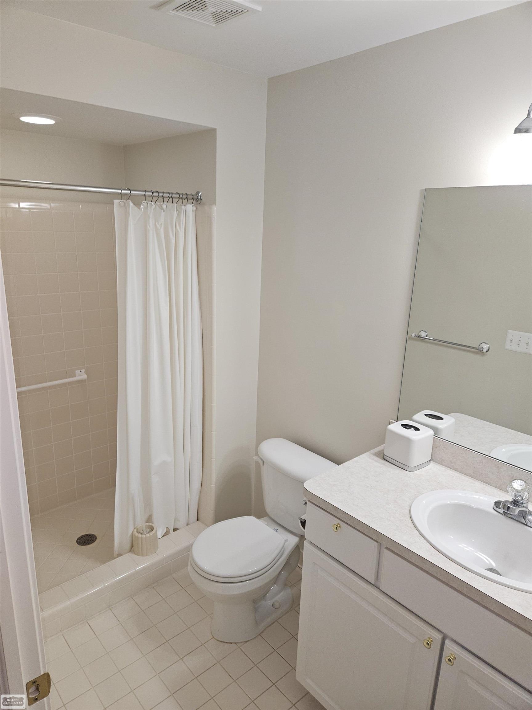 8195 Huntington Ridge Court Washington, MI 48094 - Photo 23 of 32 Gallery Image 23
