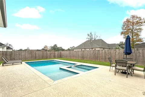 $499,000 | 753 English Oak Drive, Madisonville, LA 70447