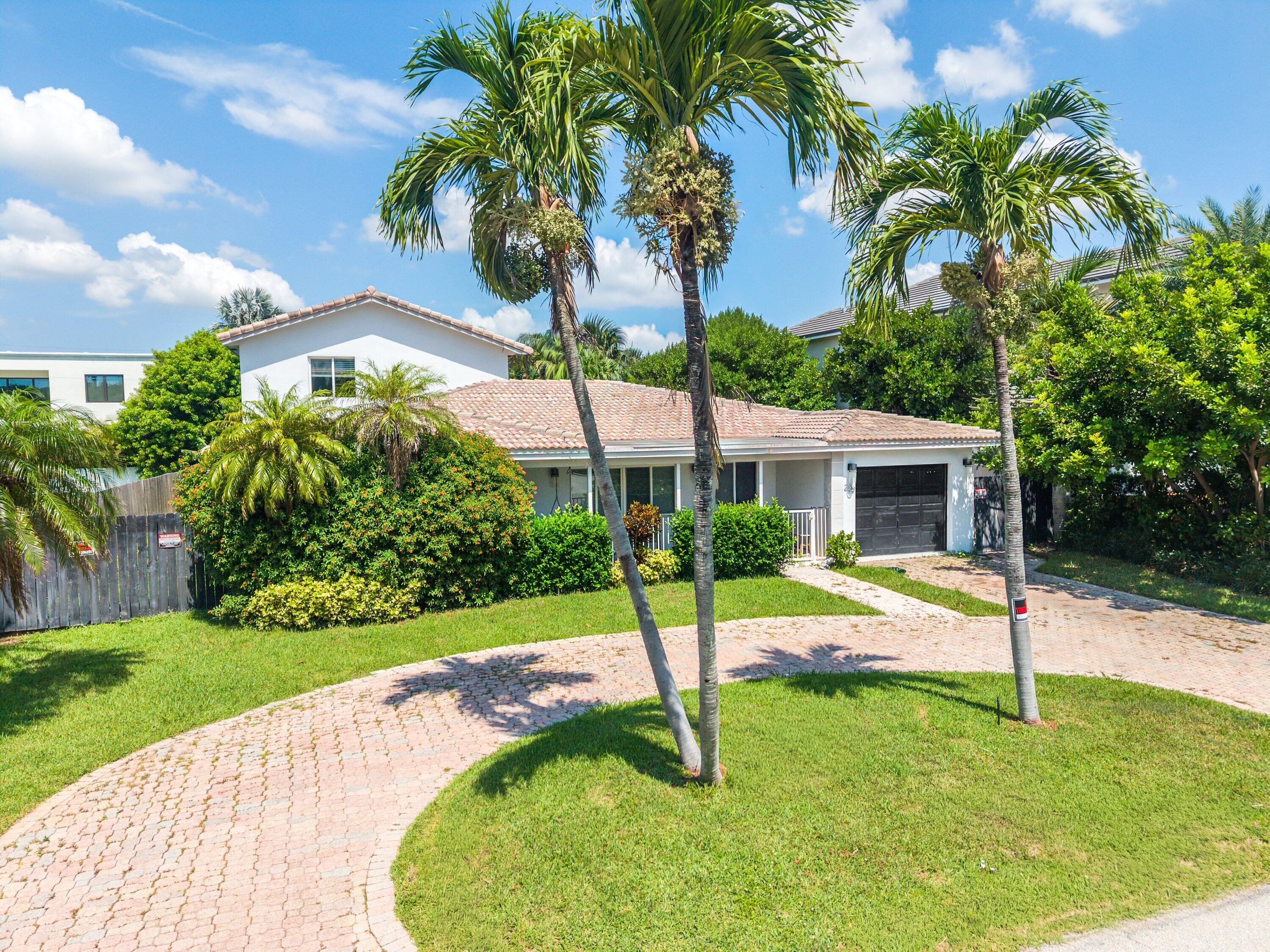 299 Northeast Wavecrest Court Boca Raton, FL 33432 - Photo 6 of 9 002-299NortheastWavecrestCourt-BocaRaton
