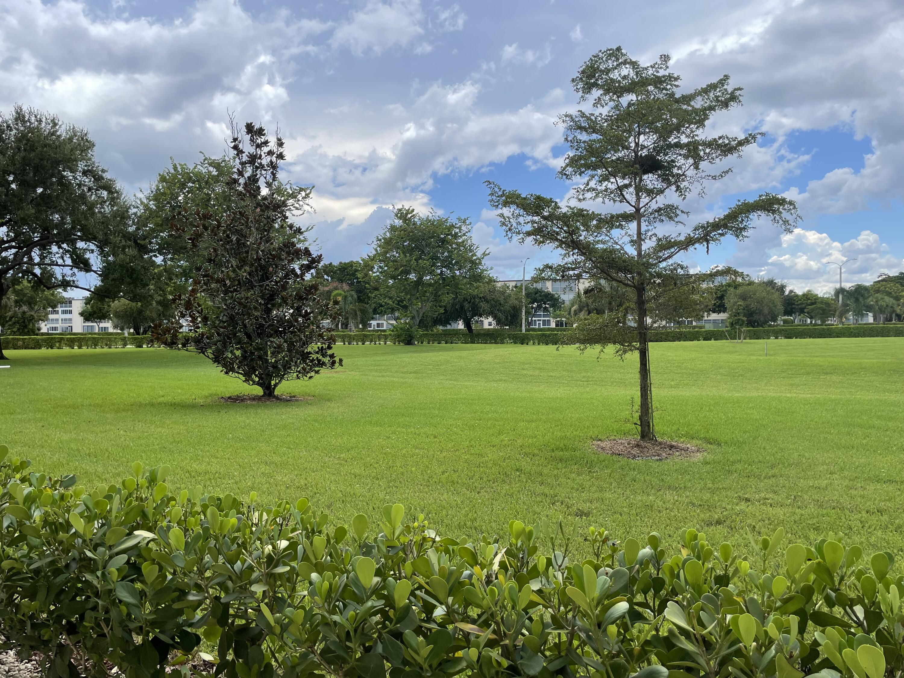 132 Preston F Boca Raton, FL 33434 - Photo 2 of 12 IMG_2822