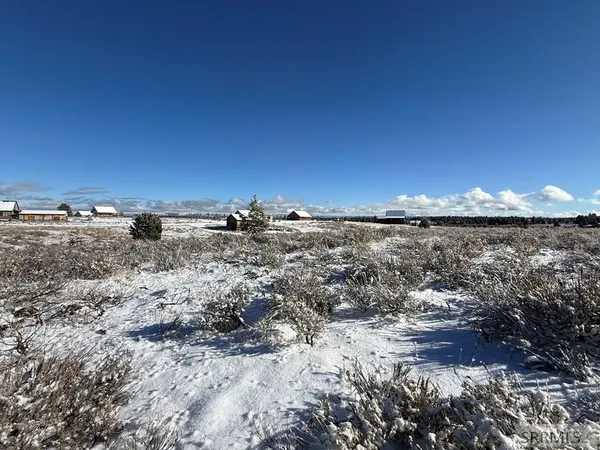 $174,900 | 3990 David Drive, Island Park, ID 83429