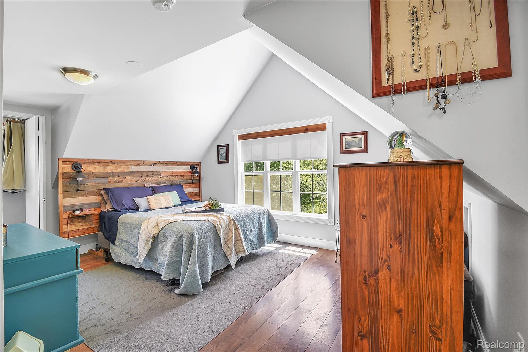 485 West Gordonville Road Midland, MI 48640 - Photo 13 of 27 Gallery Image 13
