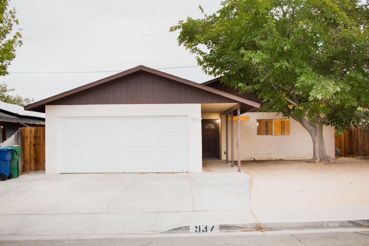 937 West Benson Avenue Ridgecrest, CA 93555 - Photo 1 of 1