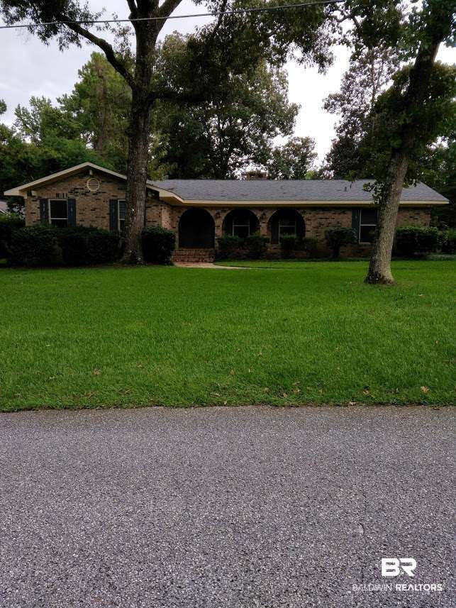 623 Southern Way Daphne, AL 36527 - Photo 1 of 17