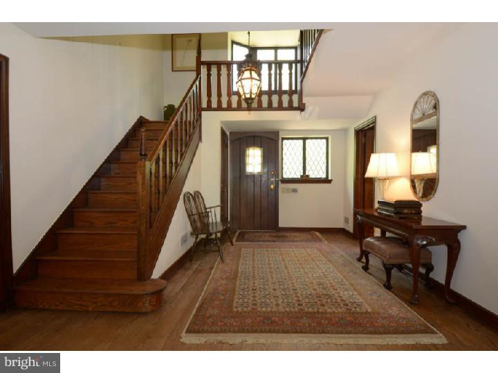1300 North Valley Road Malvern, PA 19355 - Photo 7 of 24 Foyer