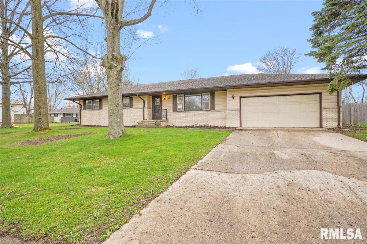 231 Dickinson Road Springfield, IL 62704 - Photo 2 of 29