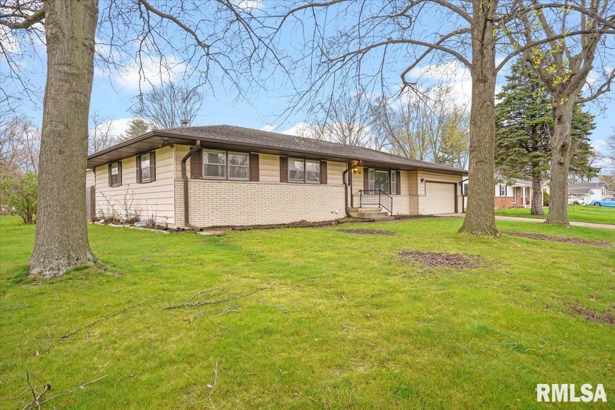 231 Dickinson Road Springfield, IL 62704 - Photo 3 of 29