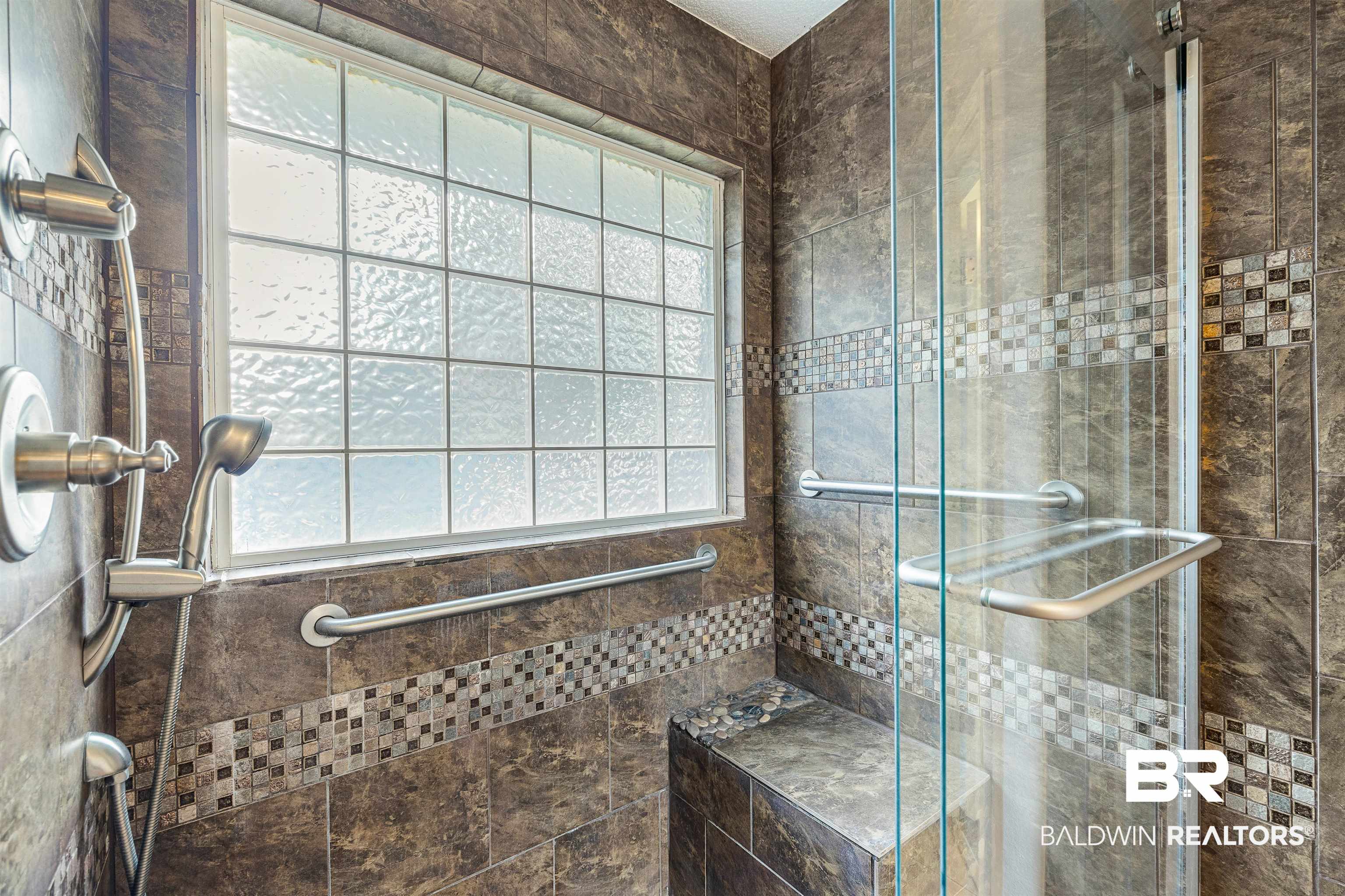 12892 Hunters Chase Foley, AL 36535 - Photo 20 of 40 Primary Shower