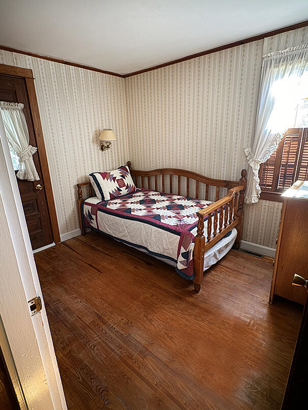 218 Capen Road Gardiner, ME 04345 - Photo 14 of 27 16 SECOND BEDROOM