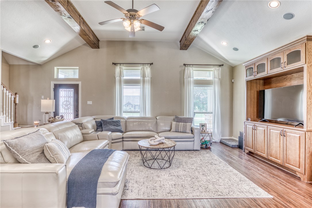 586 Ruby Drive Bellville, TX 77418 - Photo 7 of 50 a living room with furniture and a flat screen tv