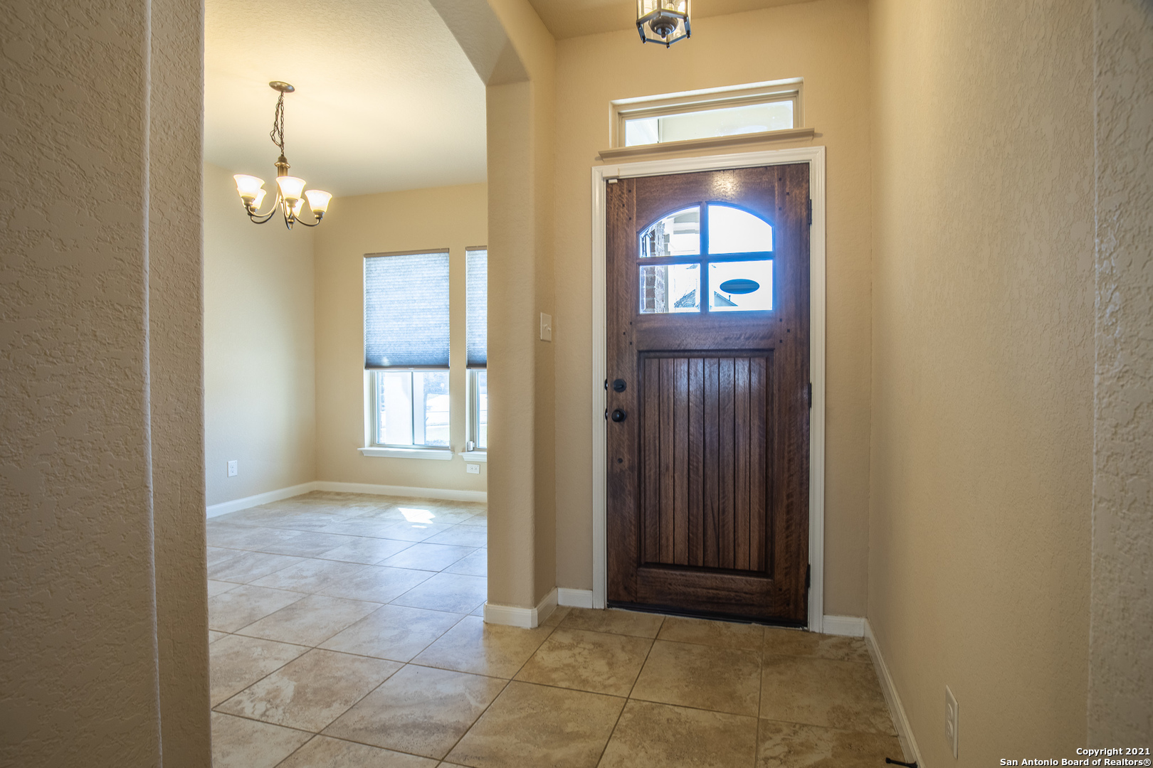 10348 Obernai Path Schertz, TX 78154 - Photo 6 of 50