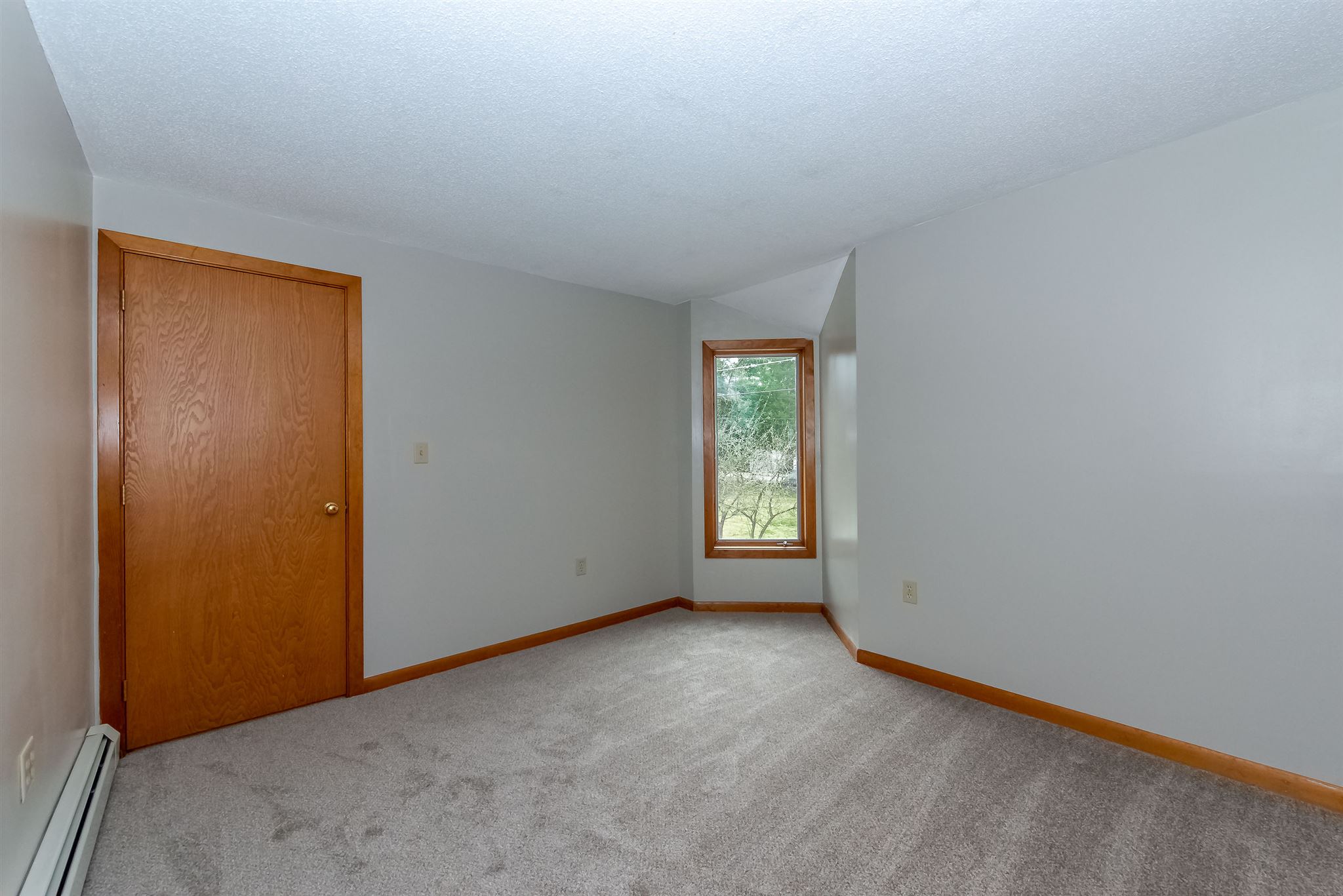 265 Eastern Avenue Rochester, NH 03867 - Photo 20 of 32