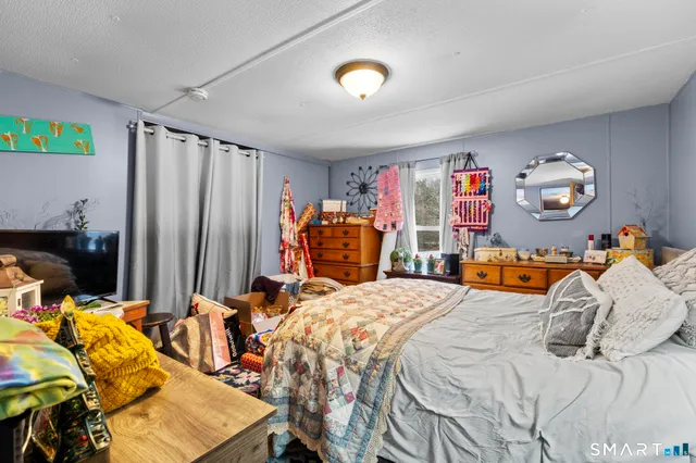 $49,900 | 371 Chesterfield Road, Oakdale, CT 06370