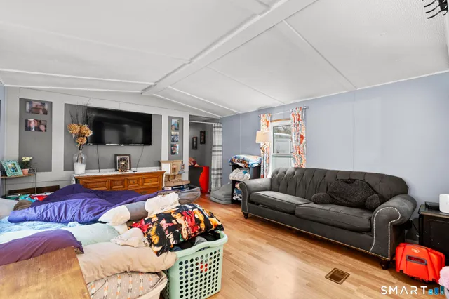 $49,900 | 371 Chesterfield Road, Oakdale, CT 06370