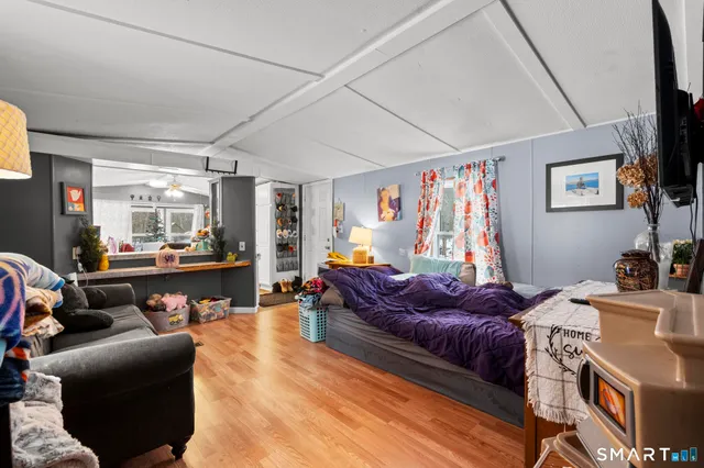 $49,900 | 371 Chesterfield Road, Oakdale, CT 06370