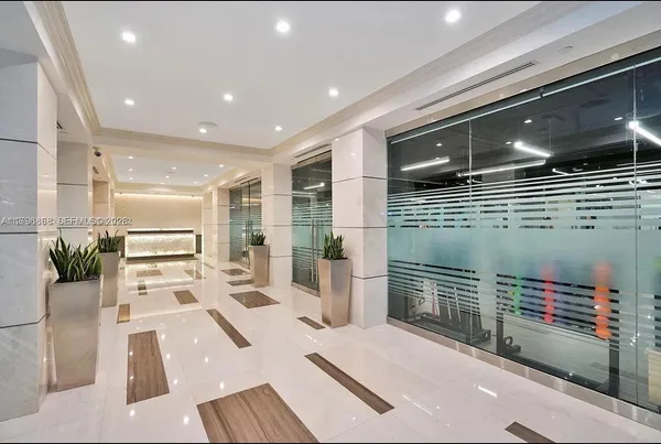 $11,800 | 20165 Northeast 39th Place, Unit 403, Aventura, FL 33180