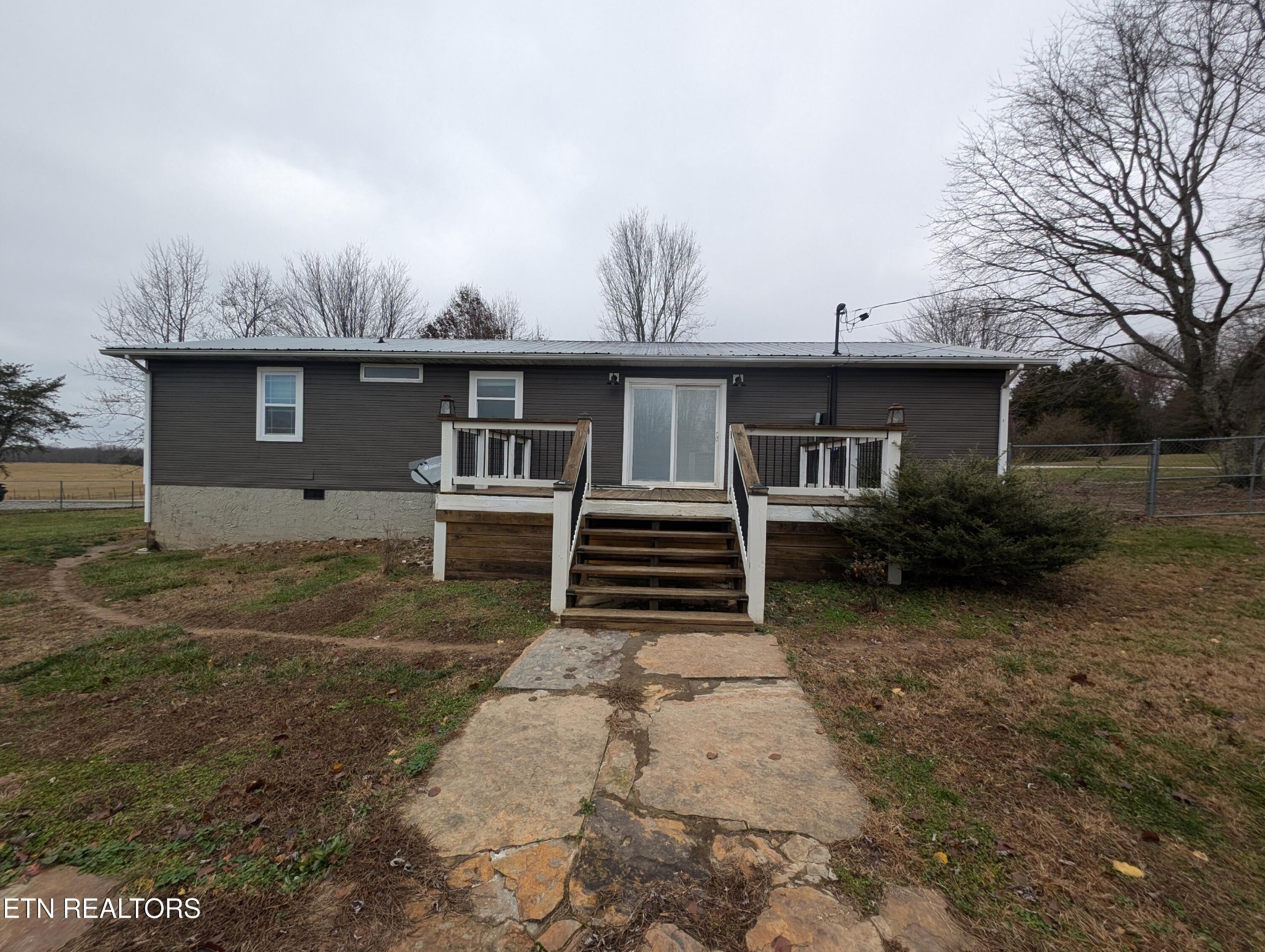 1240 Springhill Road Jamestown, TN 38556 - Photo 3 of 32 Gallery Image 3