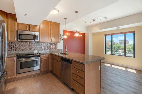 $3,800 | 111 North Ashley Street, Unit 302, Ann Arbor, MI 48104