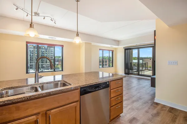 $3,800 | 111 North Ashley Street, Unit 302, Ann Arbor, MI 48104